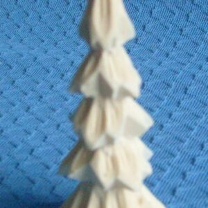 geschnitzter Baum 7 cm -vorrätig 10 Stück