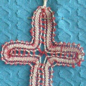 geklöppeltes Kreuz rot