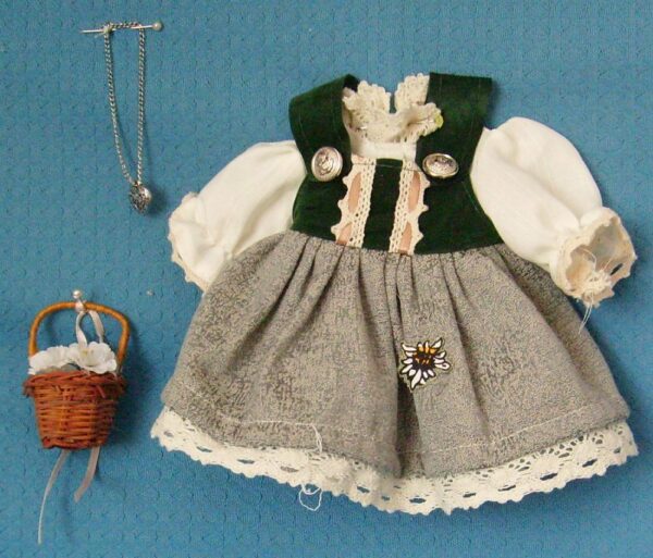Puppenkleidung für 20 cm große Puppen – Bild 2