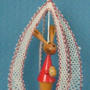 Osterei mit Osterhase rot