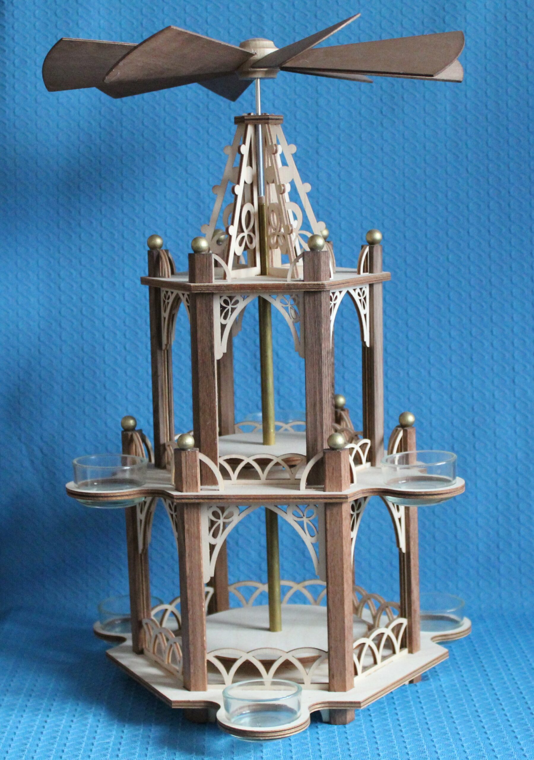 Pyramide 2 Etagen ohne Bestückung- vorrätig 1 Stück